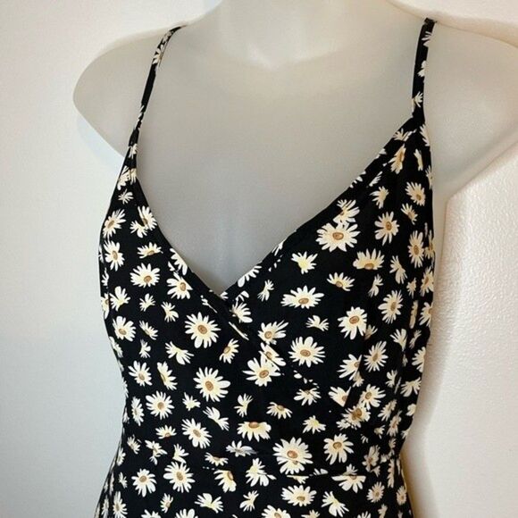 SHEIN Black Tie Back Daisy Print Cami Midi Dress Size Medium - Picture 4 of 9